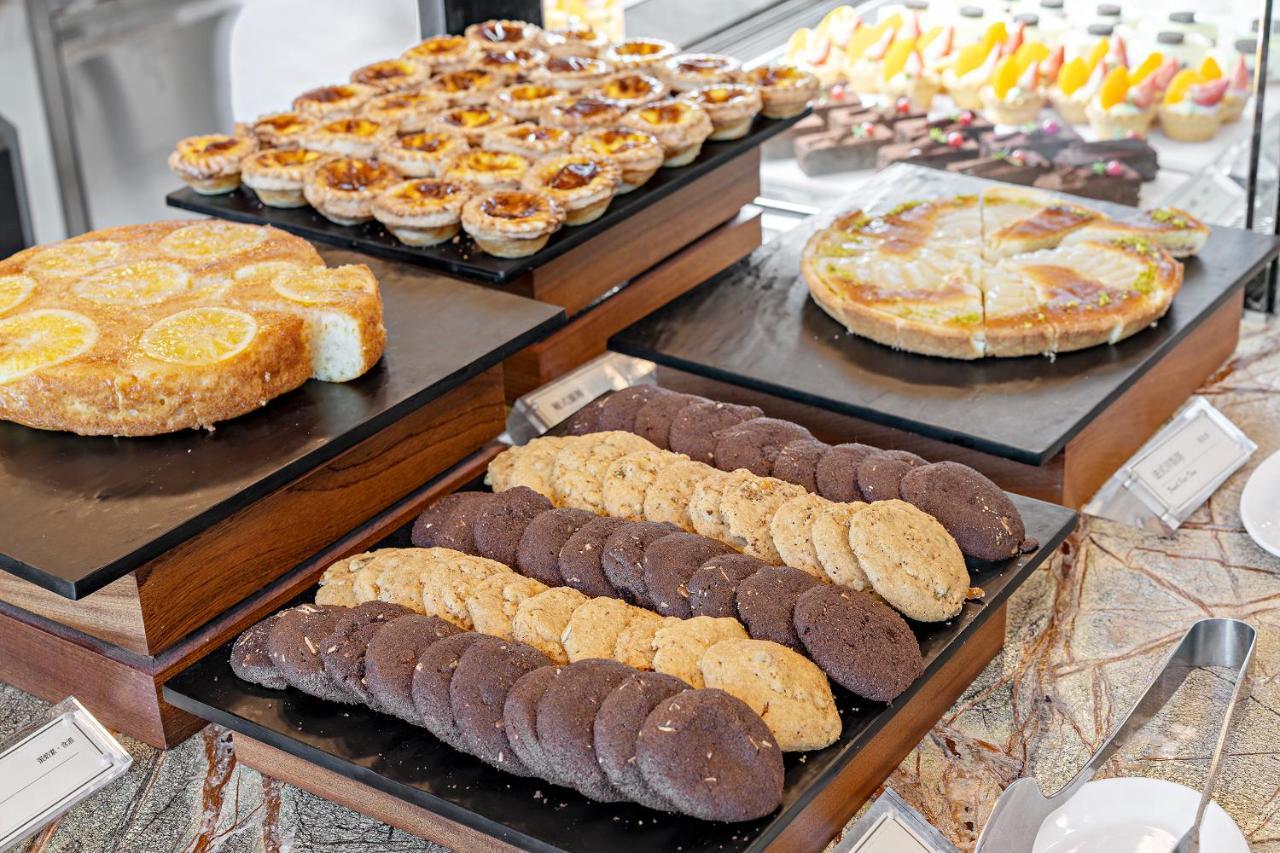 Hualien Farglory Hotel Yanliau Exteriér fotografie A selection of pastries